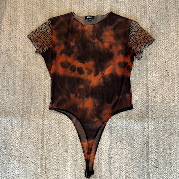 Missguided Tops - Missguided cheetah print sleeve mesh bodysuit